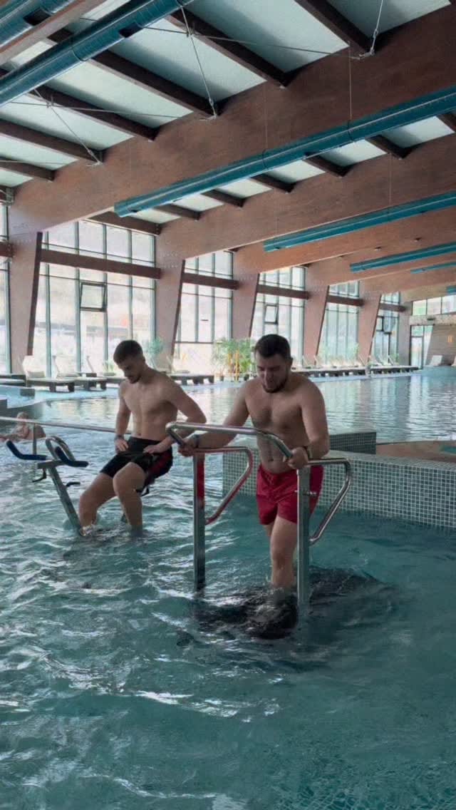 Post 9 by Aqua Raj on Instagram (video)