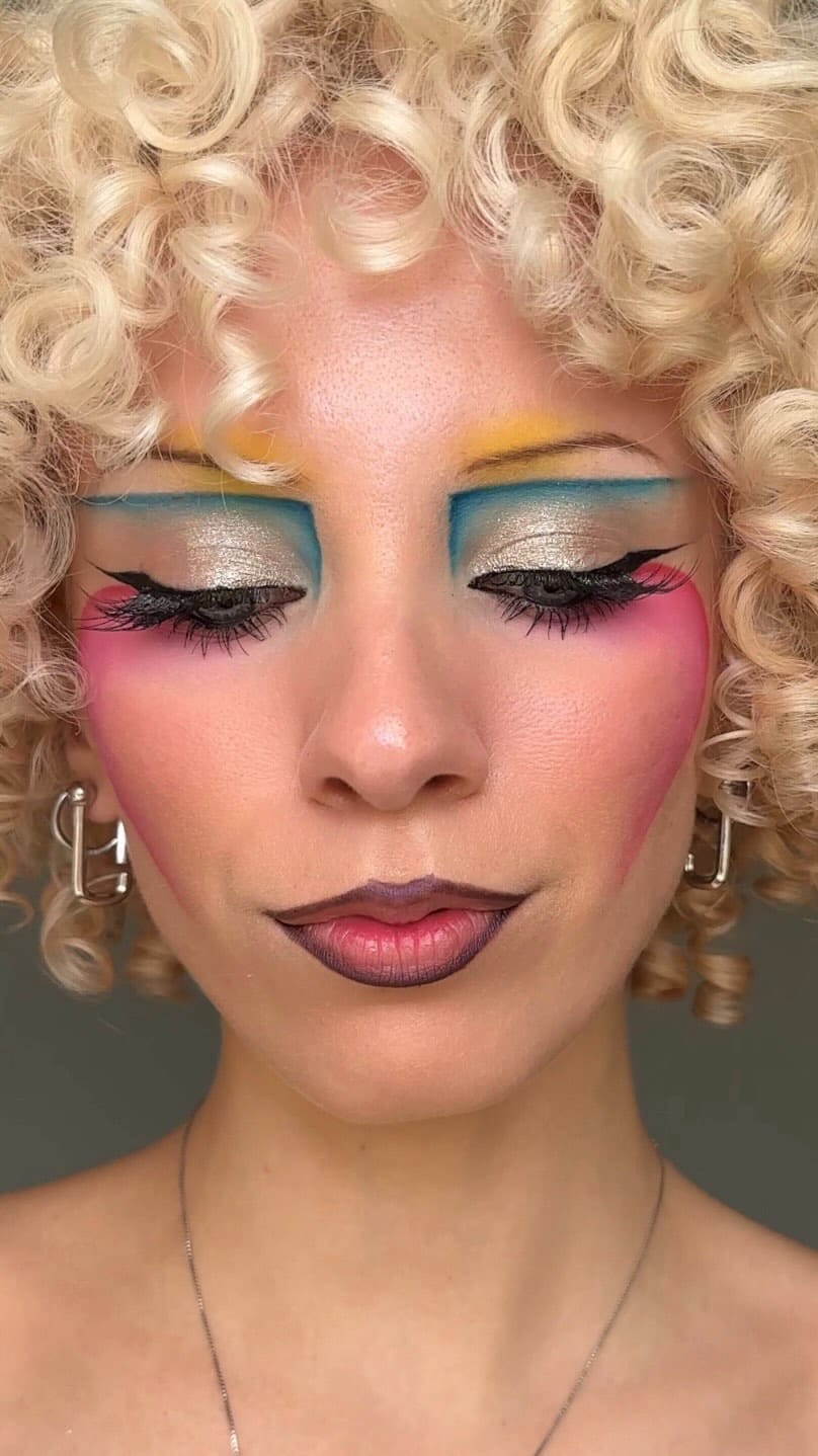 Post 1 by pop ☆(❁‿❁)☆ on Instagram (video)