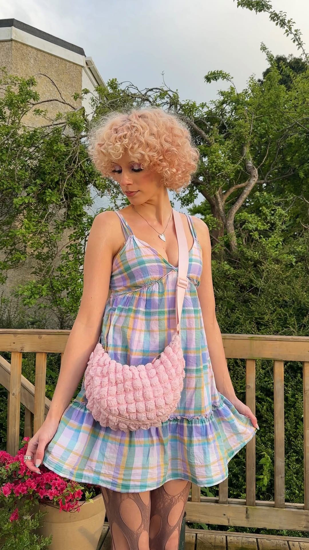 Post 6 by pop ☆(❁‿❁)☆ on Instagram (video)