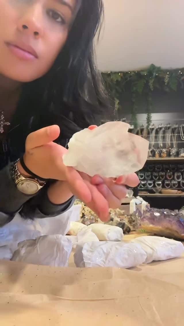 Post 2 by KYMBA on Instagram (video)