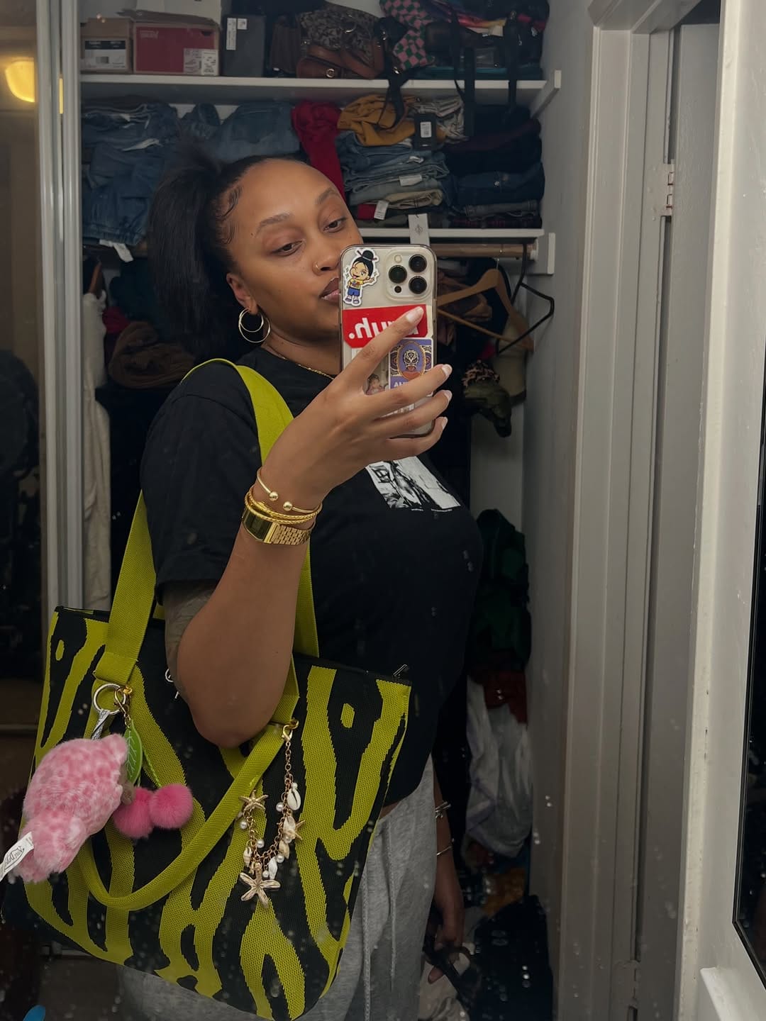 Post 2 by 𝖆𝖐𝖆 𝕾𝖑𝖎𝖒𝕱𝖑𝖔𝖈𝖐𝖆𝖆 on Instagram (carousel)