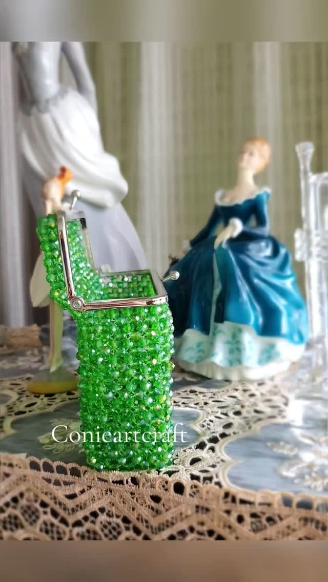 Post 5 by Conie ArtCraft on Instagram (video)