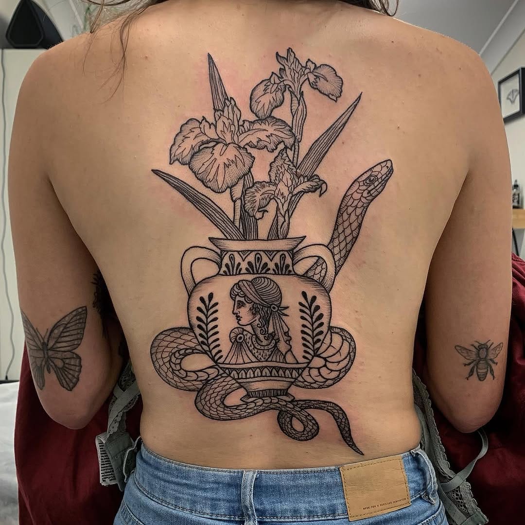 Post 10 by Victoria Rose on Instagram (image)