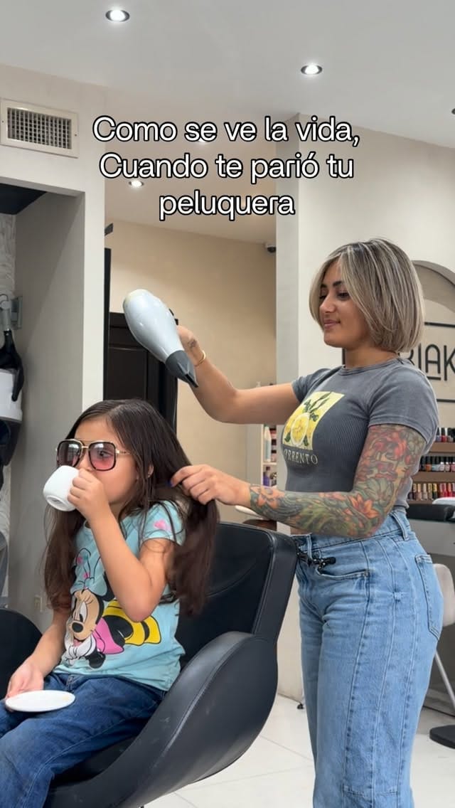 Post 4 by 🎀 Victoria Kubiak - ✨ Hair Artist on Instagram (video)