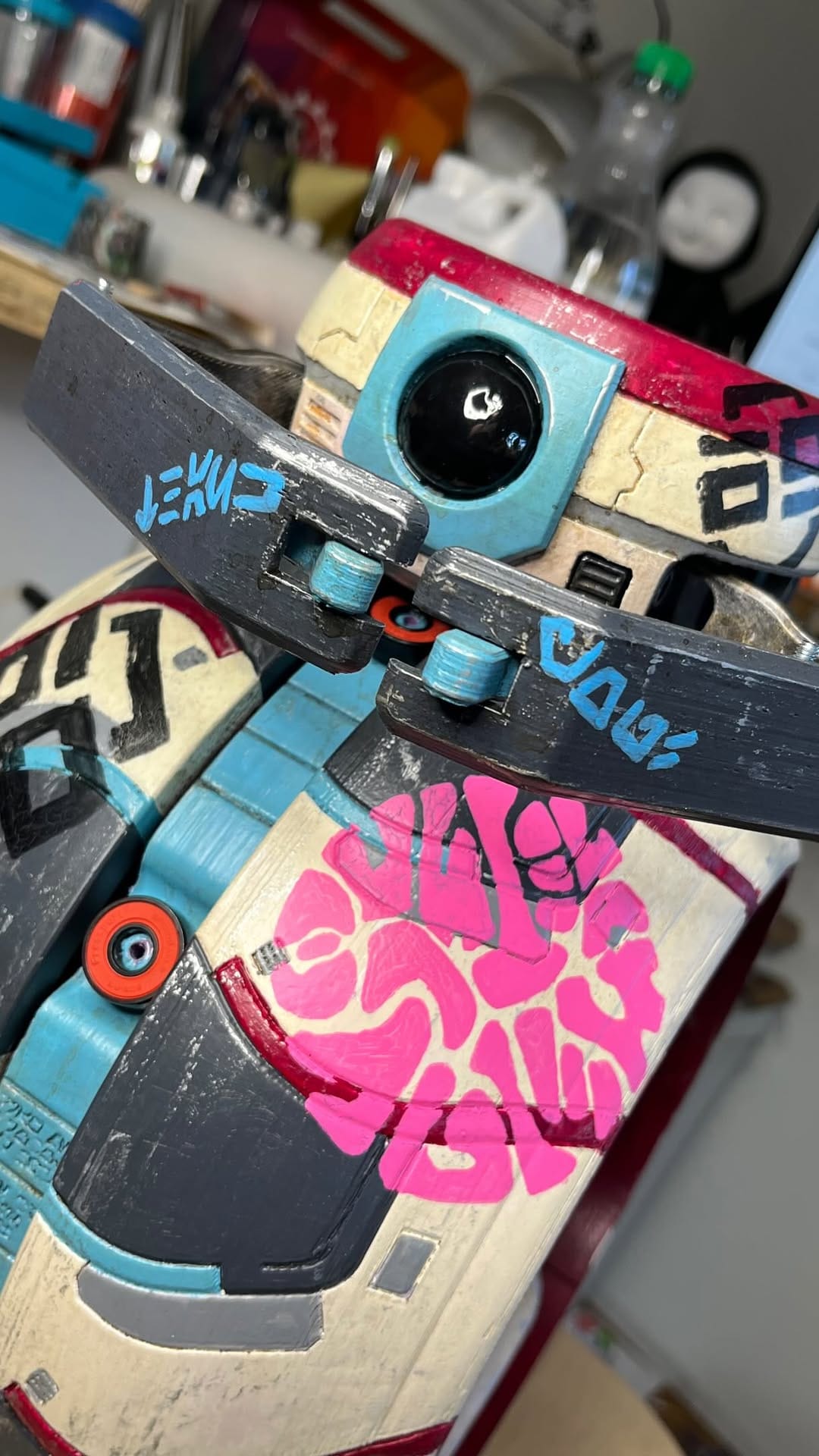 Post 3 by Braindeef the Artist on Instagram (video)