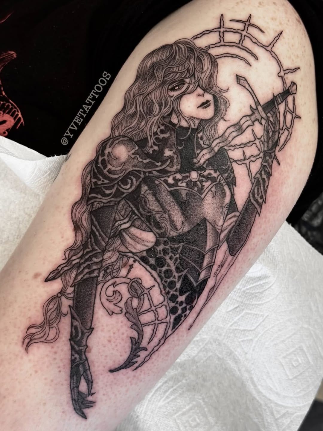 Post 6 by 𝐘𝐕𝐄 🕯️/ 𝘐𝘭𝘭𝘶𝘴𝘵𝘳𝘢𝘵𝘪𝘷𝘦 𝘛𝘢𝘵𝘵𝘰𝘰𝘴 / ꒰ა ♱ ໒꒱ on Instagram (carousel)