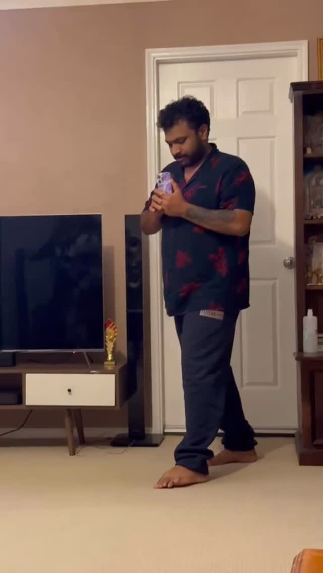 Post 6 by Its_me_PriyaRajan on Instagram (video)