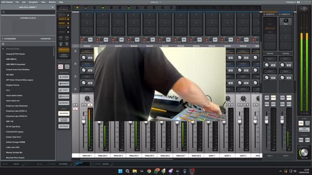 Post 3 by Henrique Martinelli on Instagram (video)