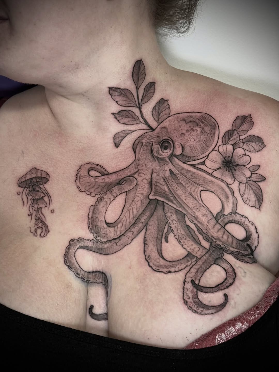 Post 1 by Antonio Oliveira - Full color / Watercolour tattoo artist on Instagram (image)