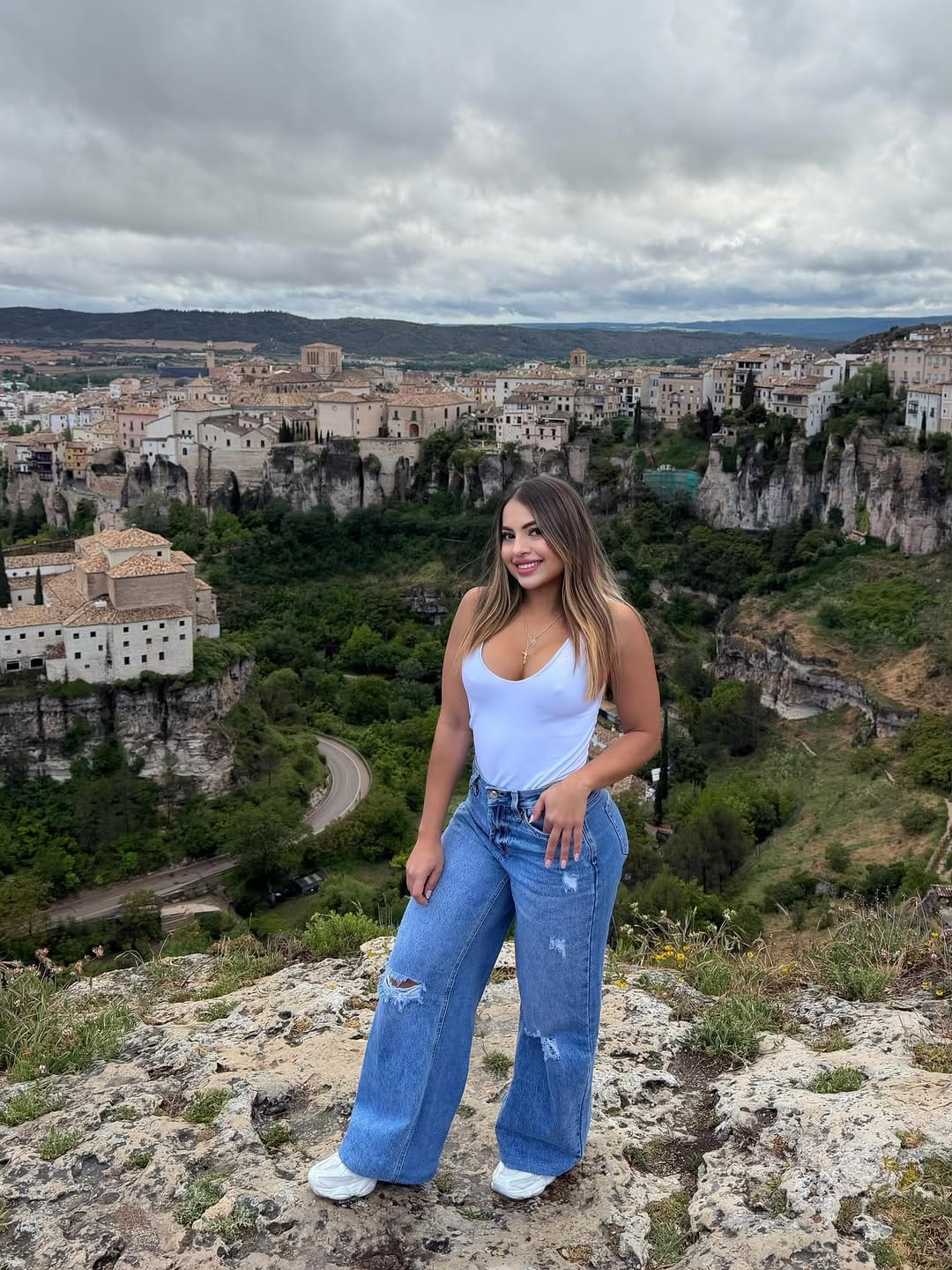 Post 4 by Giureska Matute on Instagram (carousel)