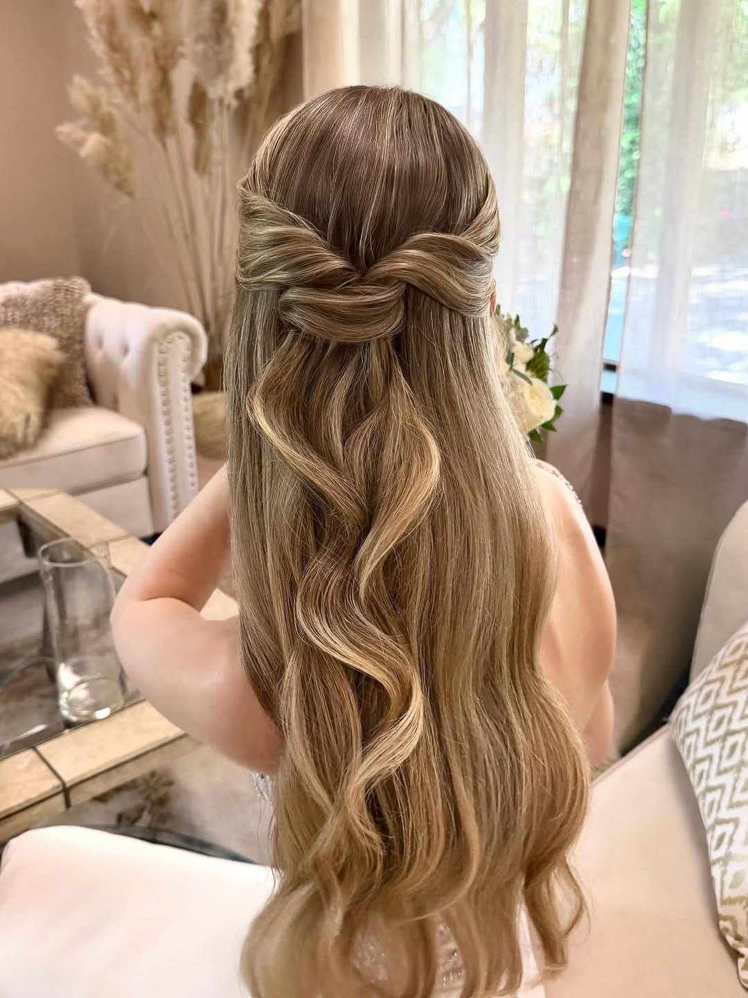Post 2 by Oxana Palilova I Makeup artist & hairstylist | Seattle, Bellevue on Instagram (image)