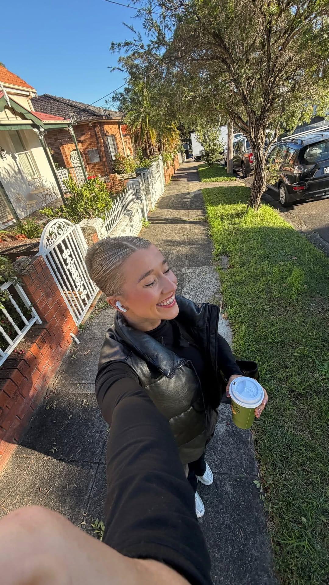 Post 1 by Mia Byrnes on Instagram (video)