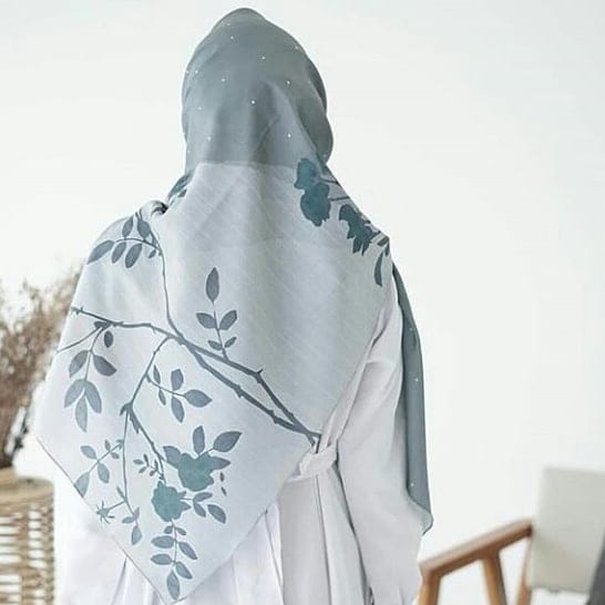 Post 8 by hijabNshine on Instagram (image)