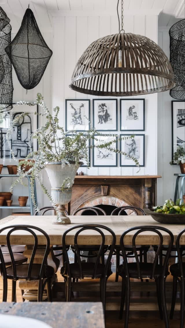 Post 4 by THE HOUSES DAYLESFORD on Instagram (video)