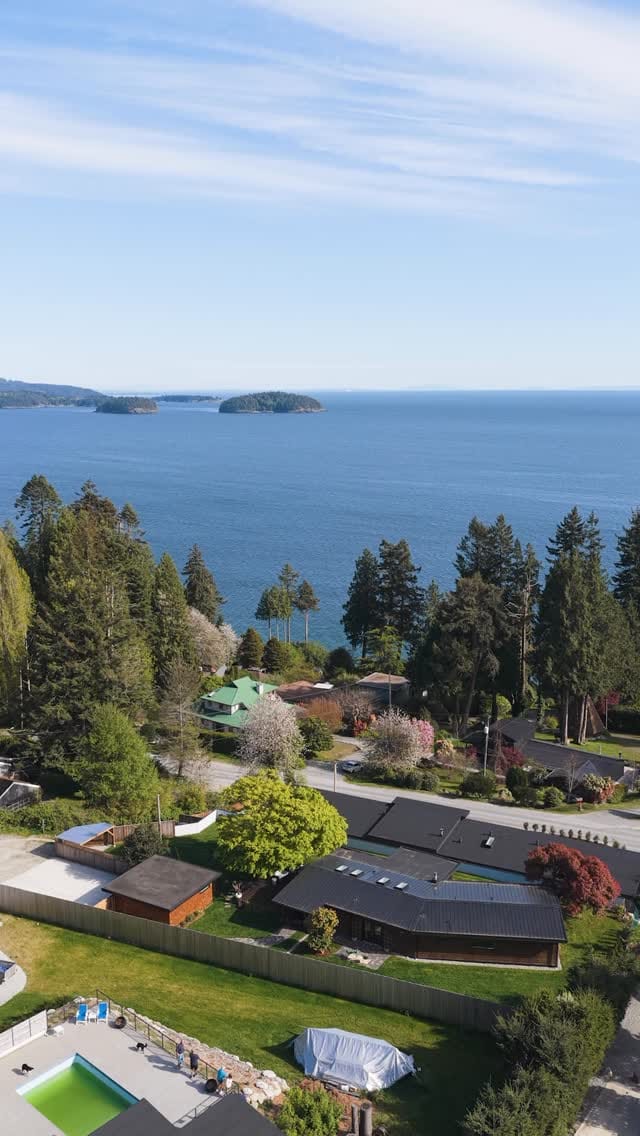 Post 4 by Sue Scott Personal Real Estate Corporation on Instagram (video)