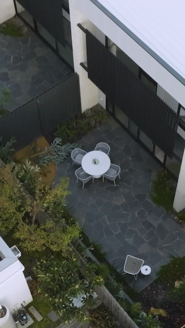 Post 7 by Kevin Yim on Instagram (video)