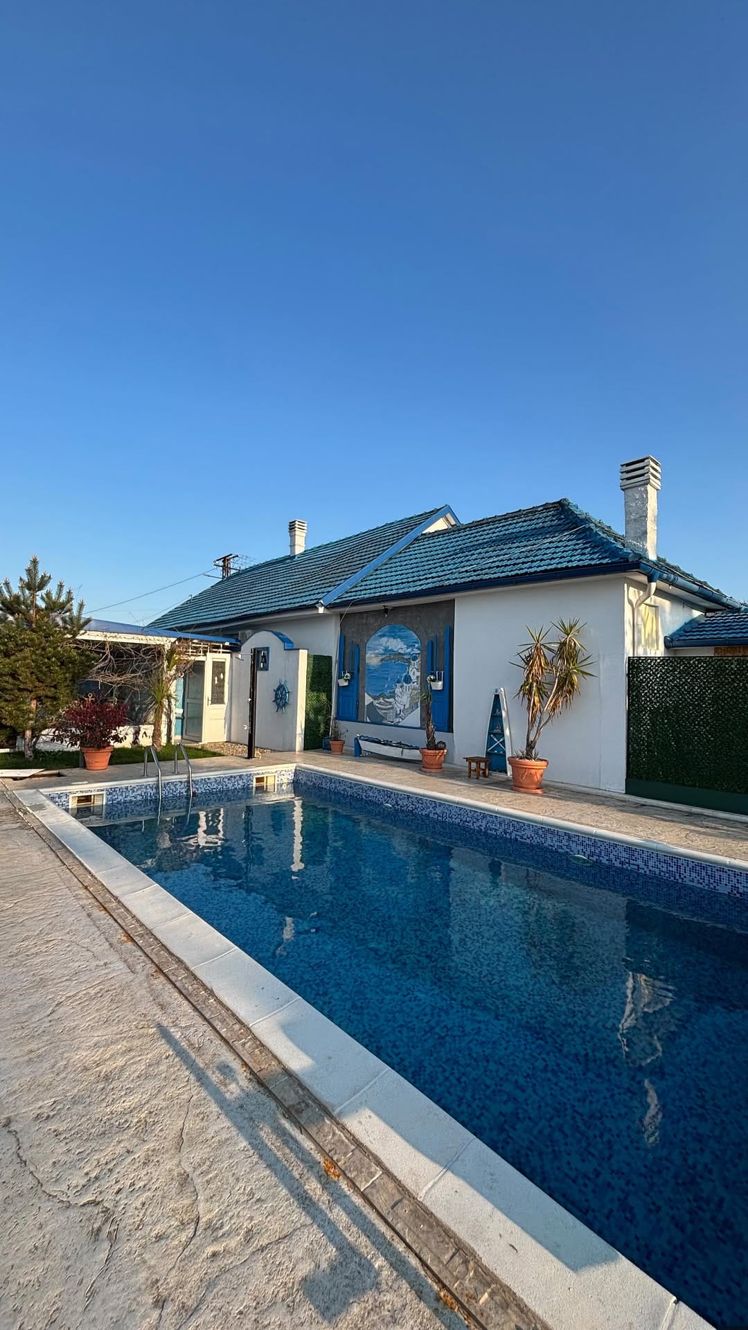 Post 7 by VILA SANTORINI- NOVI SAD/ House with swimming pool, sauna on Instagram (video)