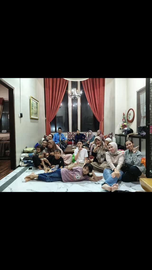 Post 5 by The View Villa Trawas on Instagram (video)