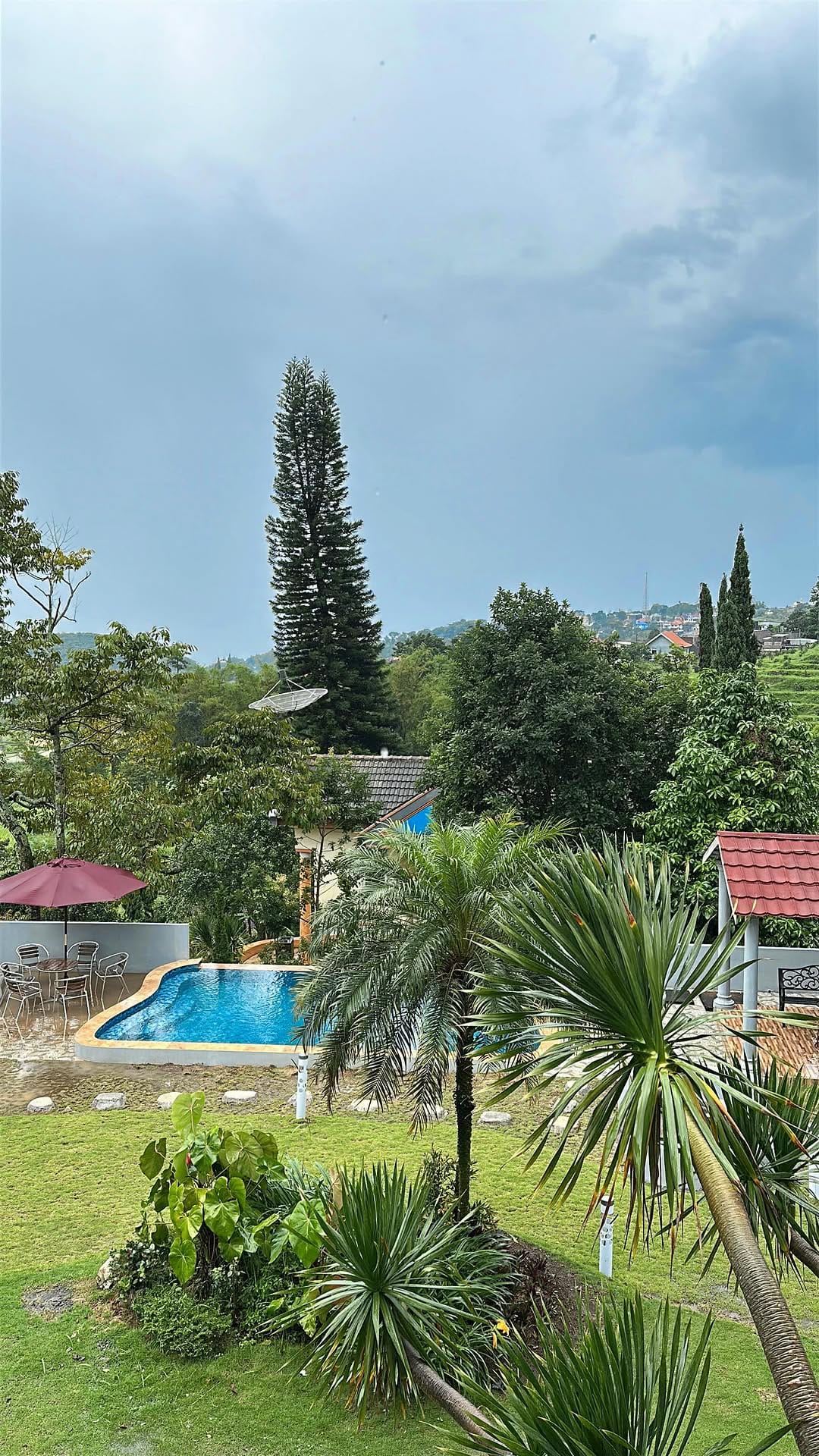 Post 6 by The View Villa Trawas on Instagram (video)