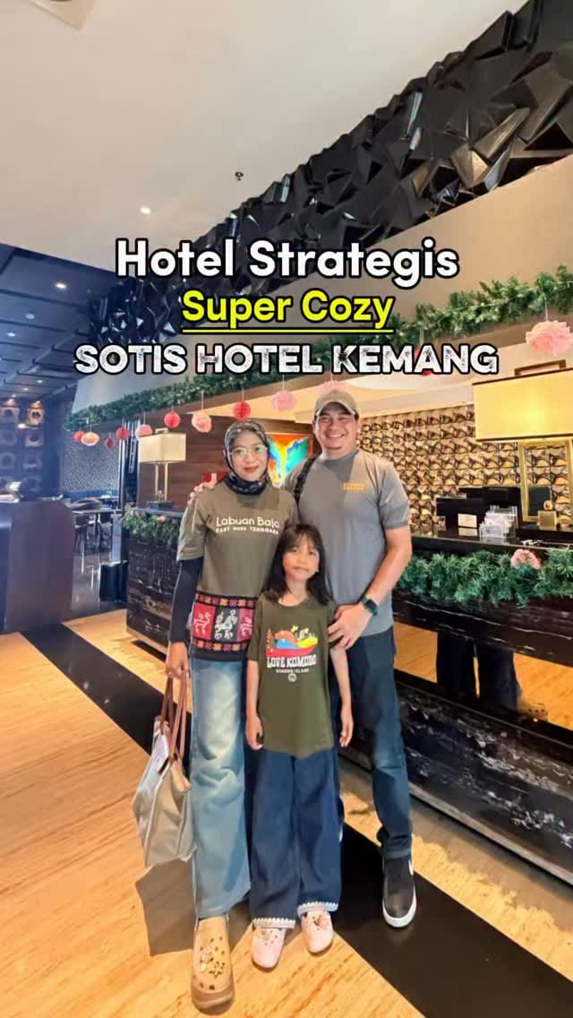 Post 6 by Tiara C Hardianti on Instagram (video)