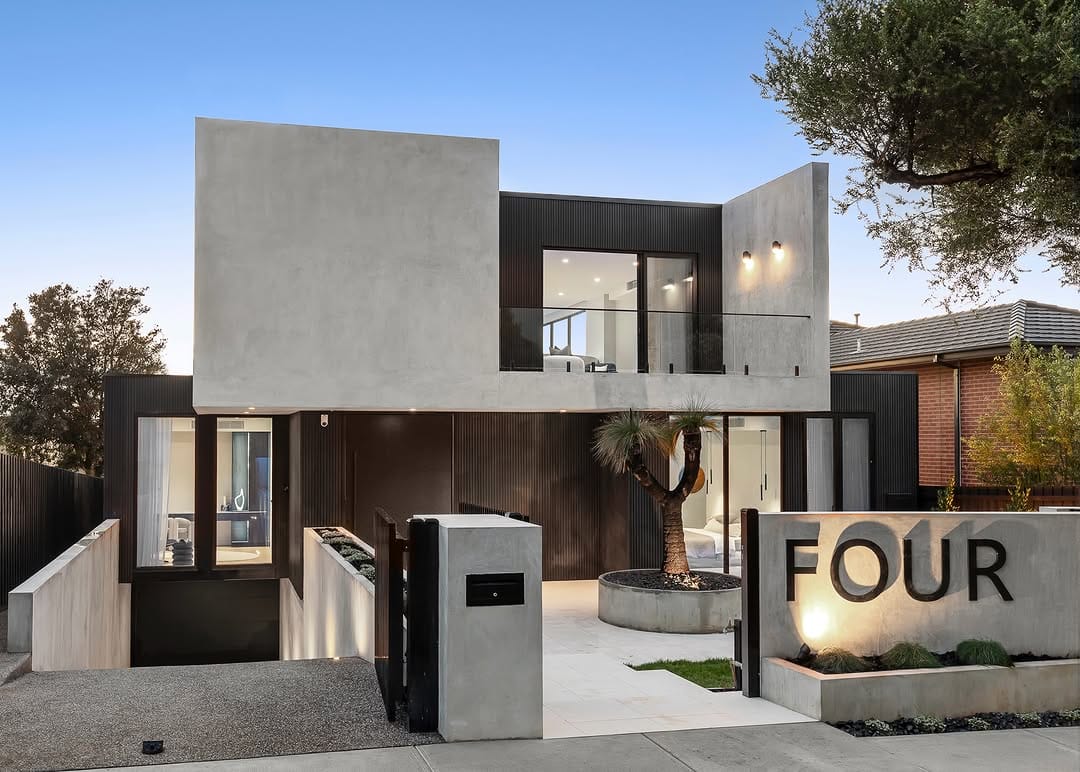 Post 2 by MELBOURNE HOUSE SPOTTERS on Instagram (carousel)