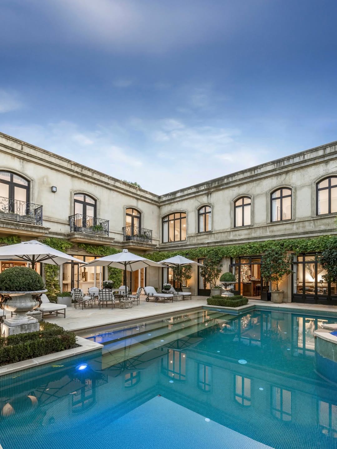 Post 7 by MELBOURNE HOUSE SPOTTERS on Instagram (carousel)