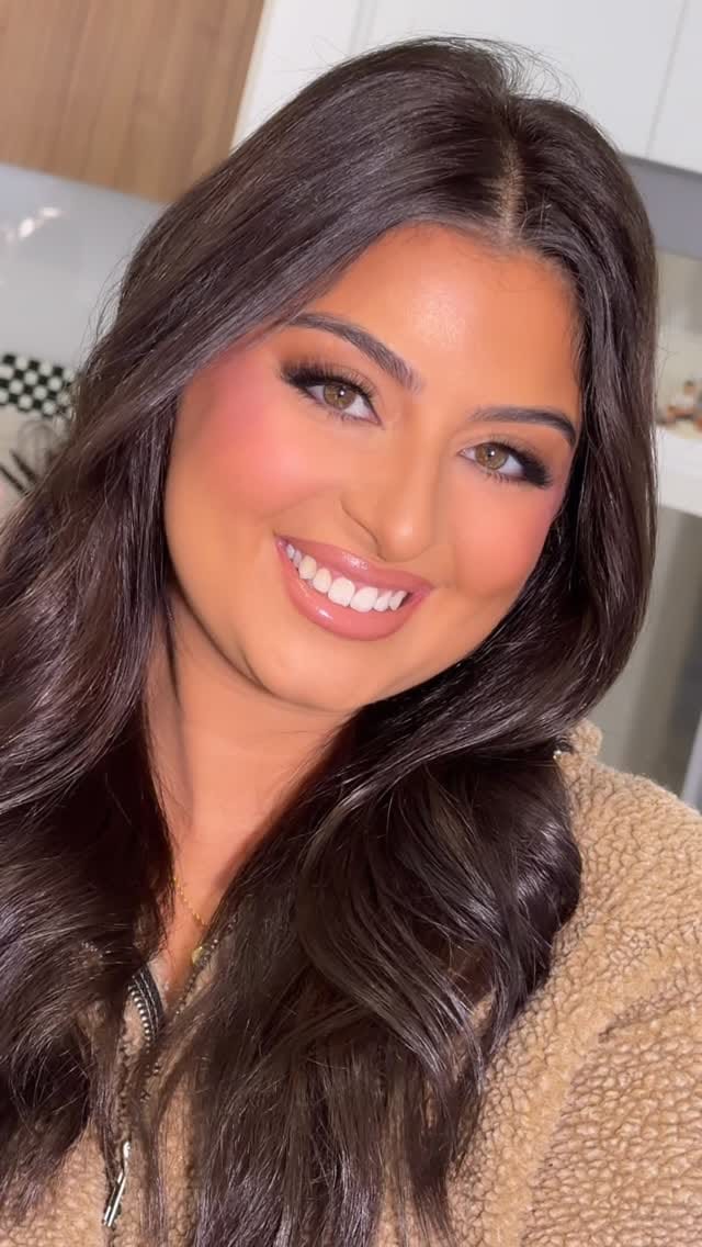 Post 6 by MAKE-UP BY ADRIANA 🧿🫶 on Instagram (video)