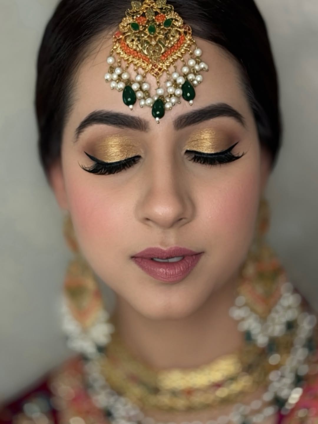 Post 2 by 𝐖𝐀𝐅𝐀 MAKEUP STUDIO -  Sydney Makeup Artist on Instagram (carousel)
