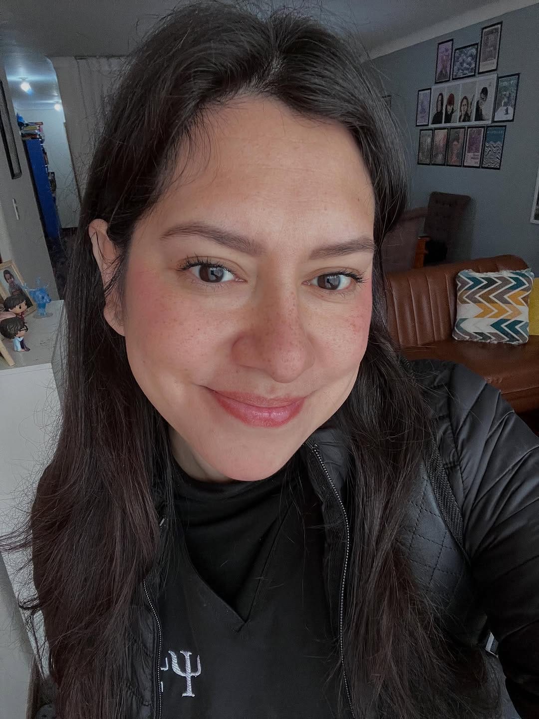 Post 8 by Luz Alvarado on Instagram (image)