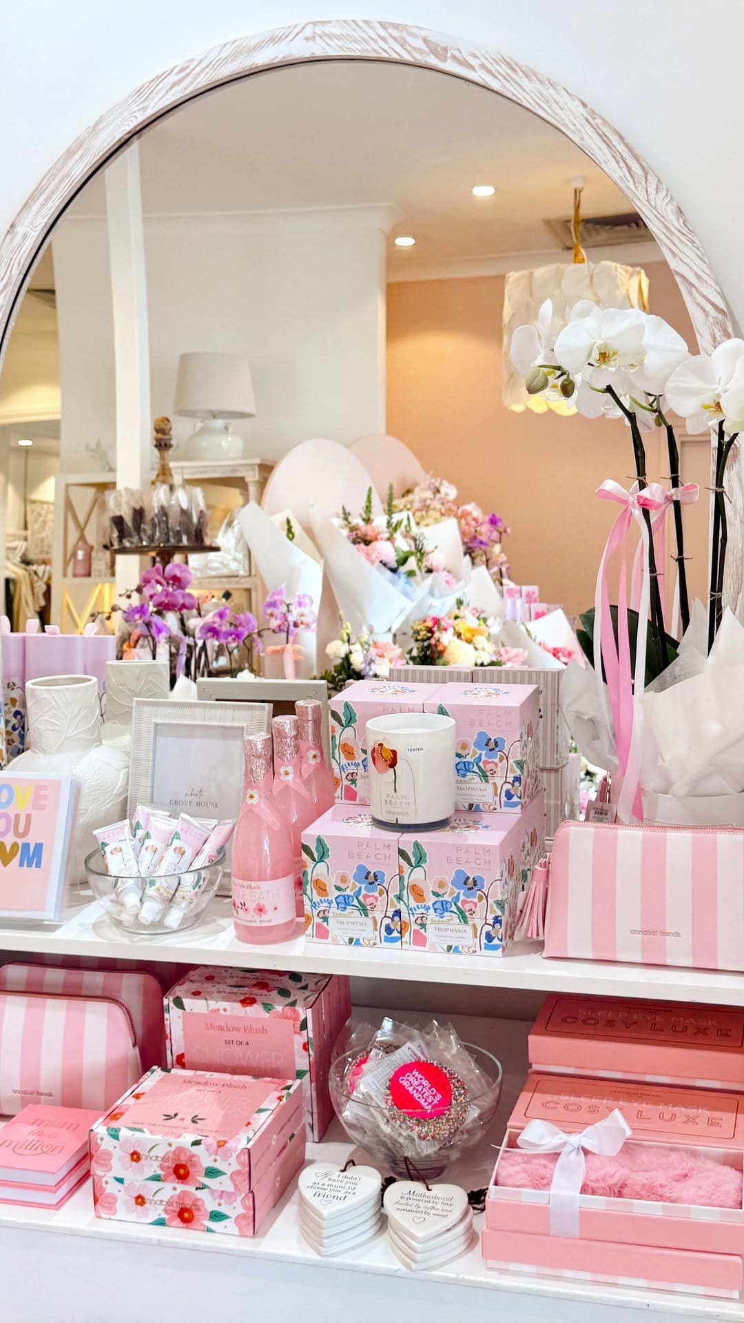 Post 6 by Brisbane Florist🤍 on Instagram (video)