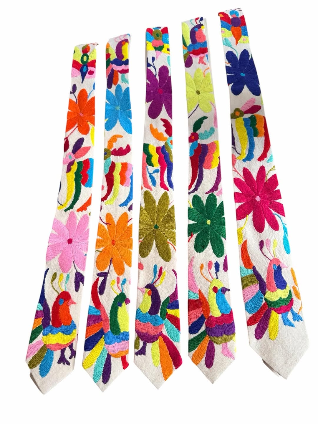 Post 1 by Ropa Mexicana l Bordado Artesanal on Instagram (carousel)