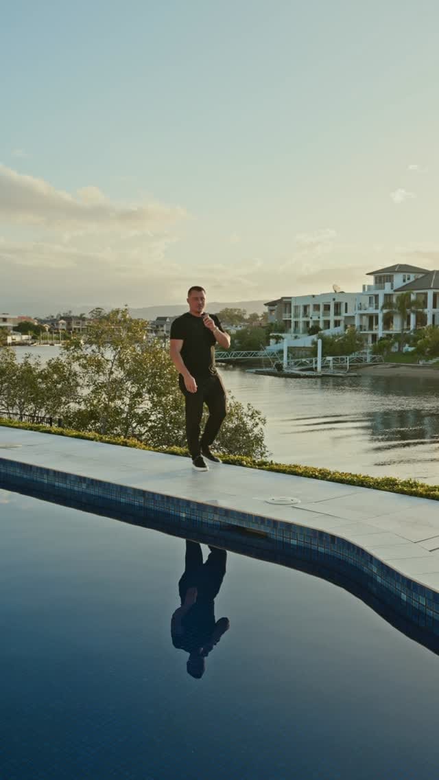 Post 7 by 𝓔𝓻𝓲𝓬 𝓛𝓸𝓬𝓴𝓱𝓪𝓻𝓽 on Instagram (video)