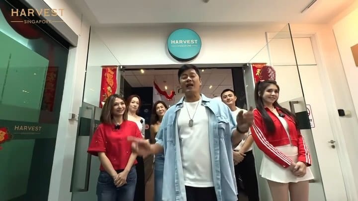 Post 8 by Jerrold Quek on Instagram (video)