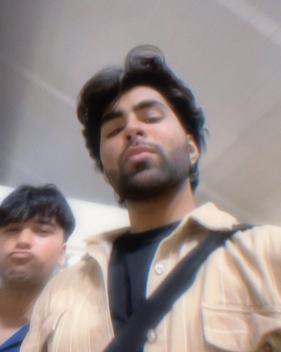 Post 3 by Hamza on Instagram (carousel)