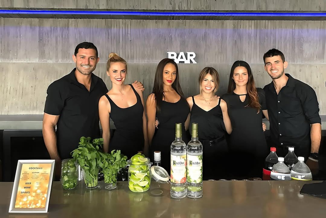 Post 5 by Platinum Bartenders on Instagram (image)