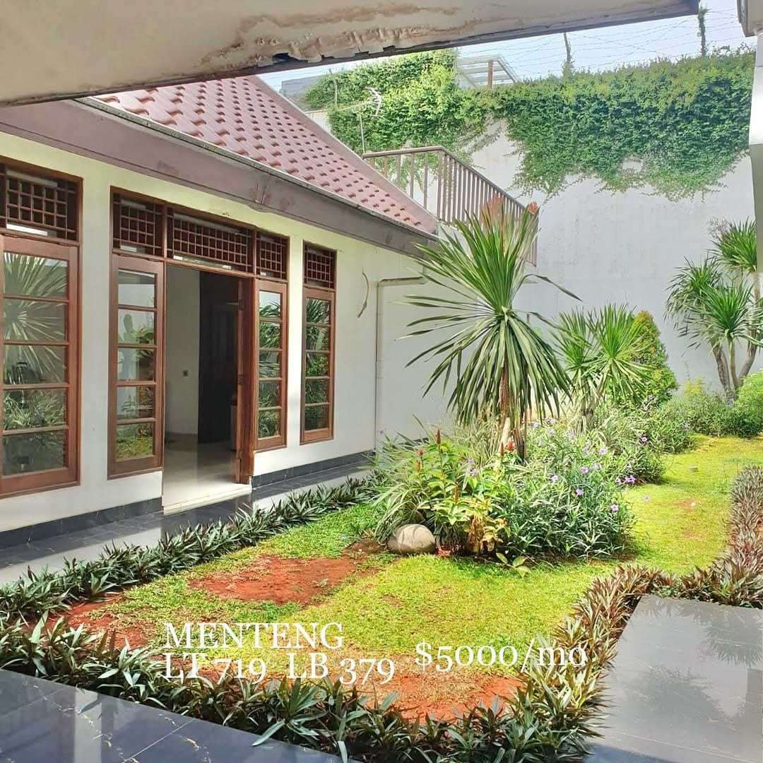 Post 1 by Ayaa Property on Instagram (carousel)
