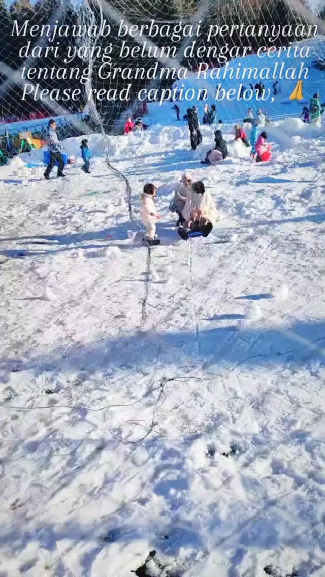 Post 4 by Anya Aghnia on Instagram (video)