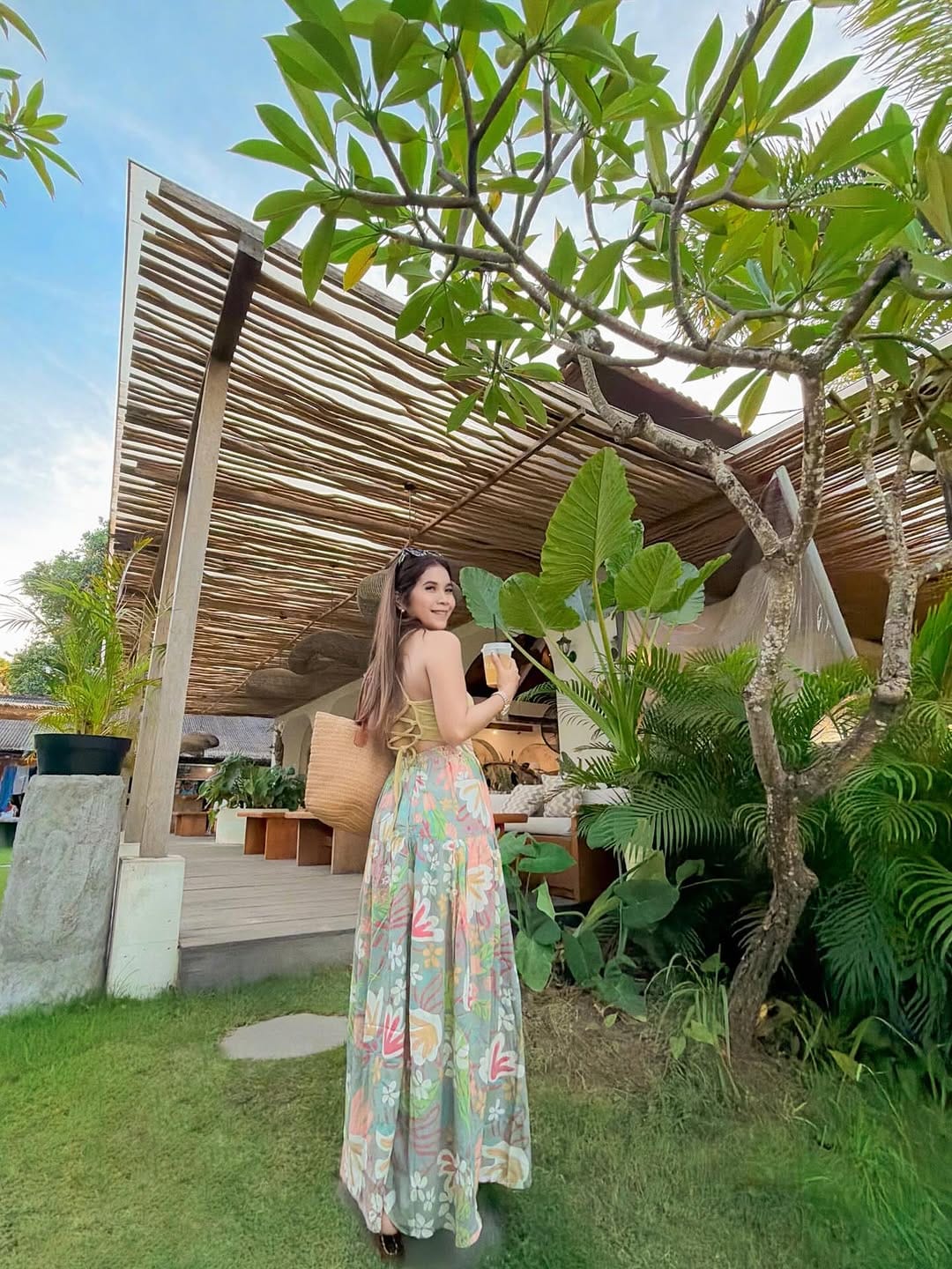 Post 3 by Ni Luh Gd Hana Pertiwi , S.H (1994) on Instagram (carousel)