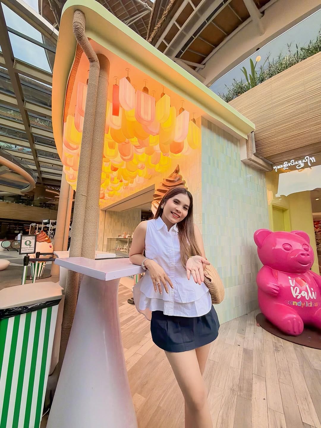 Post 4 by Ni Luh Gd Hana Pertiwi , S.H (1994) on Instagram (carousel)