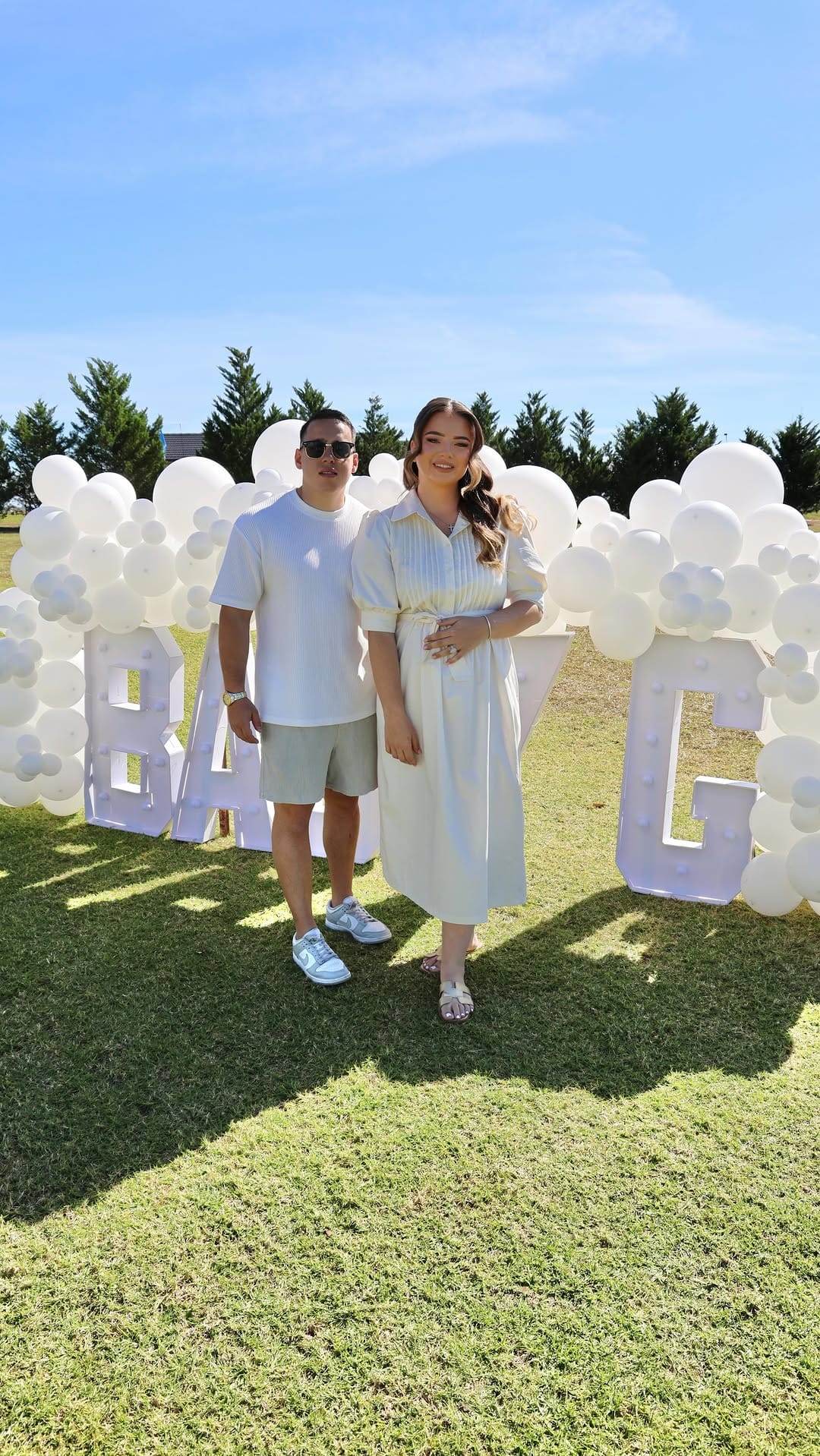 Post 5 by Sydney balloons on Instagram (video)