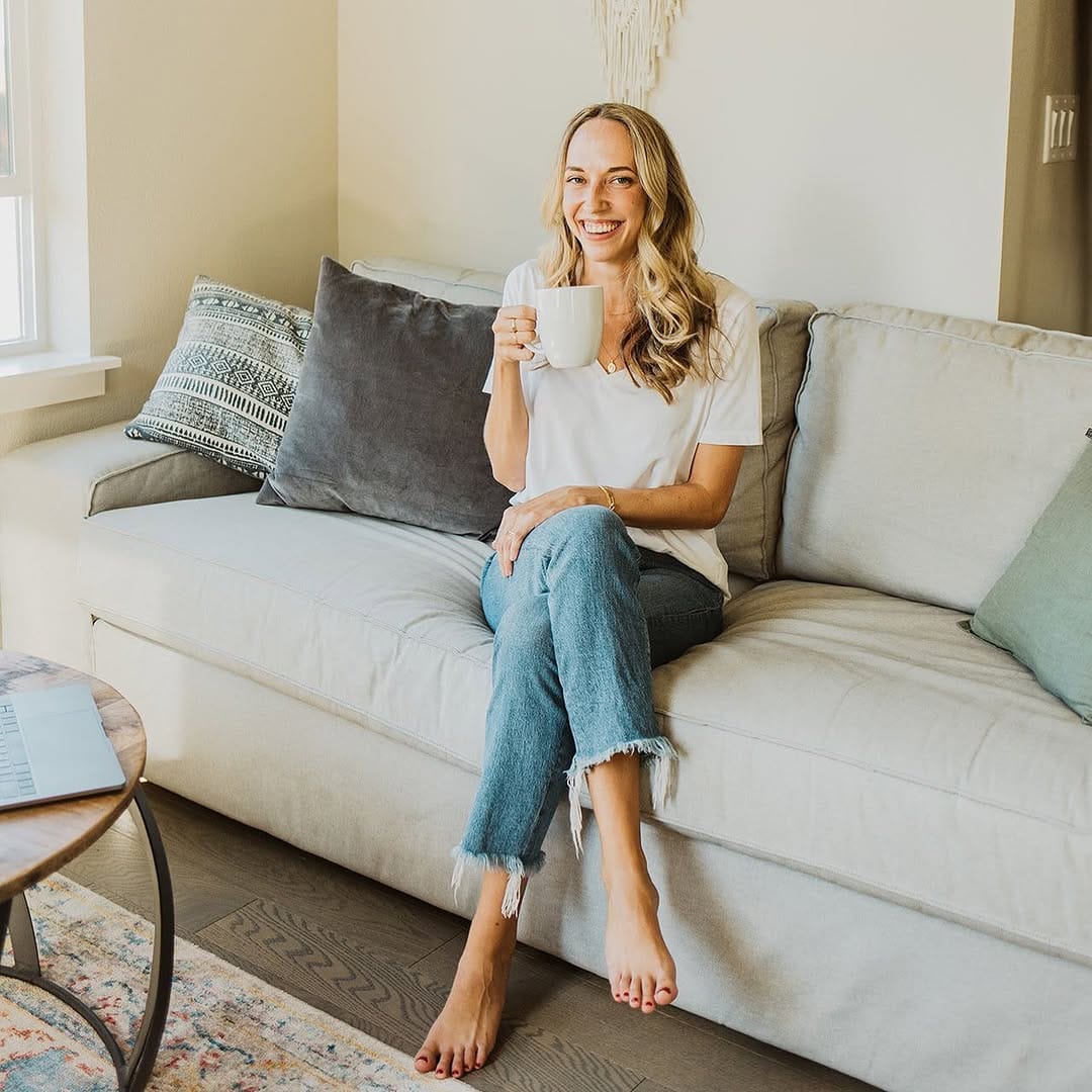 Post 4 by Lauren | Online Biz Manager on Instagram (image)