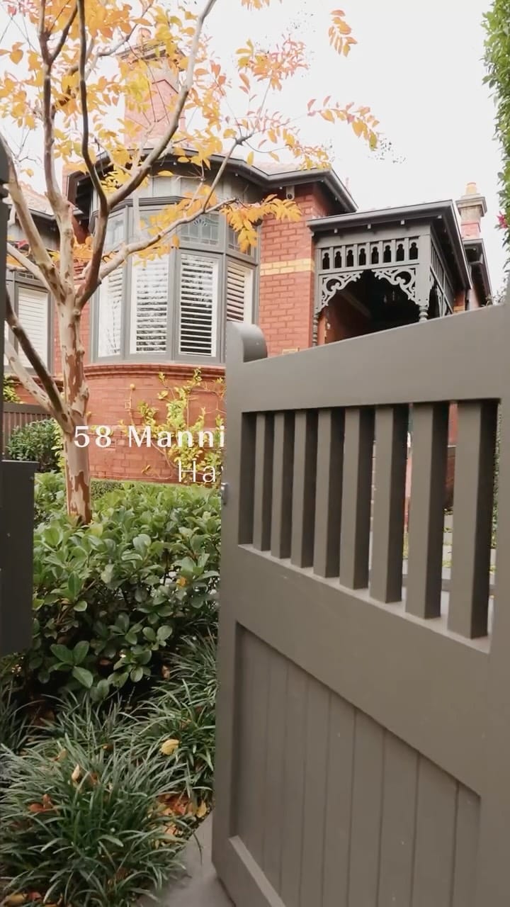 Post 2 by Jellis Craig on Instagram (video)