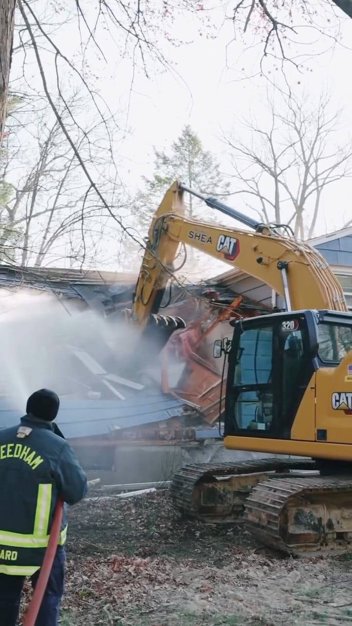 Post 6 by Ryan Acone on Instagram (video)