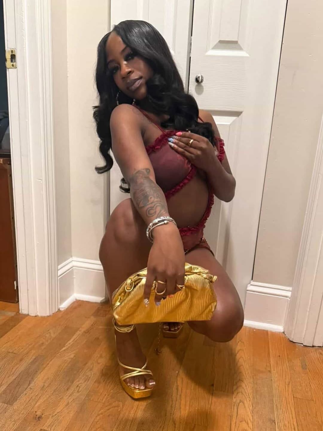 Post 2 by CHARLOTTE HAIRSTYLIST✨WIGS ON HAND📲 on Instagram (carousel)