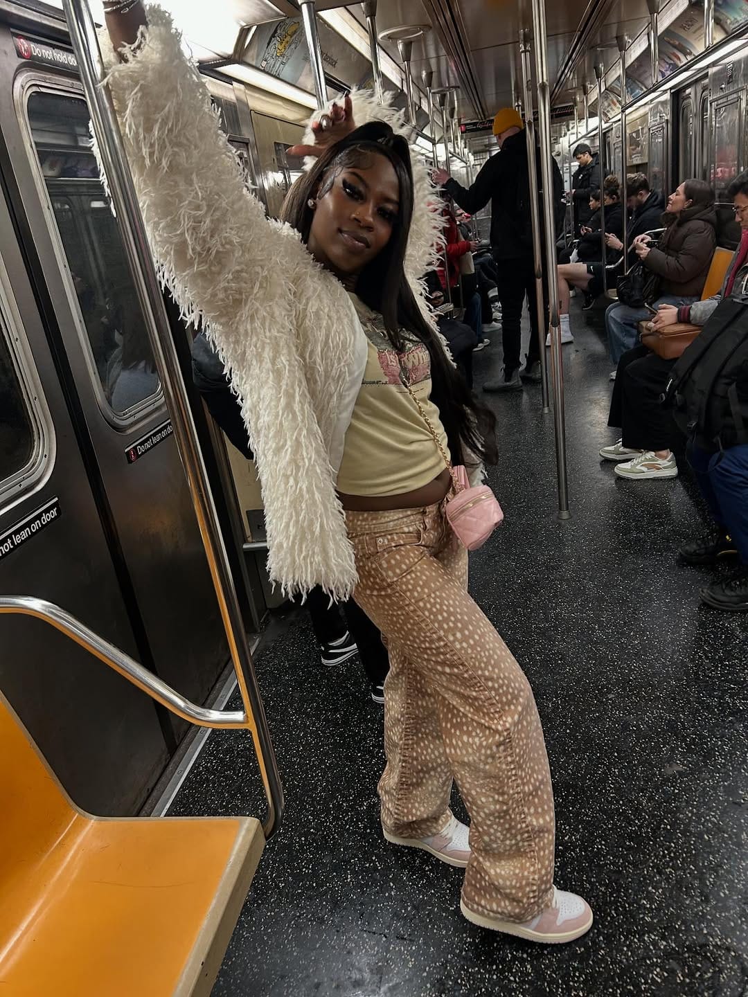 Post 3 by CHARLOTTE HAIRSTYLIST✨WIGS ON HAND📲 on Instagram (carousel)