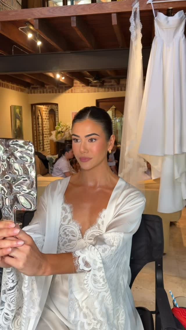 Post 2 by Perth Bridal Hairstylist on Instagram (video)