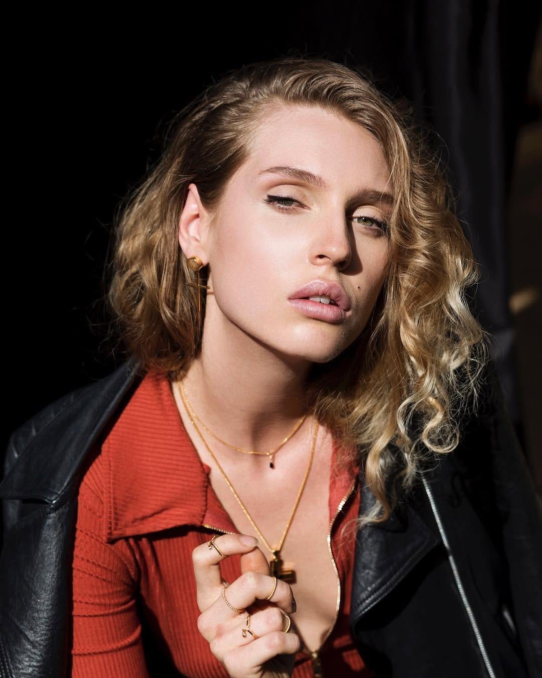Post 6 by Carpe Noctem Collective on Instagram (image)