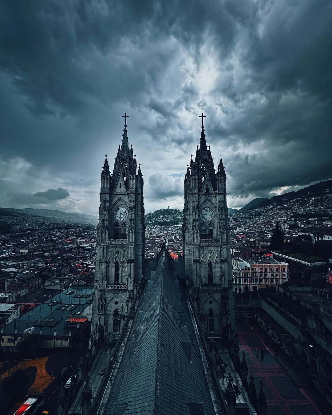 Post 4 by Hilton Davila - South America on Instagram (carousel)