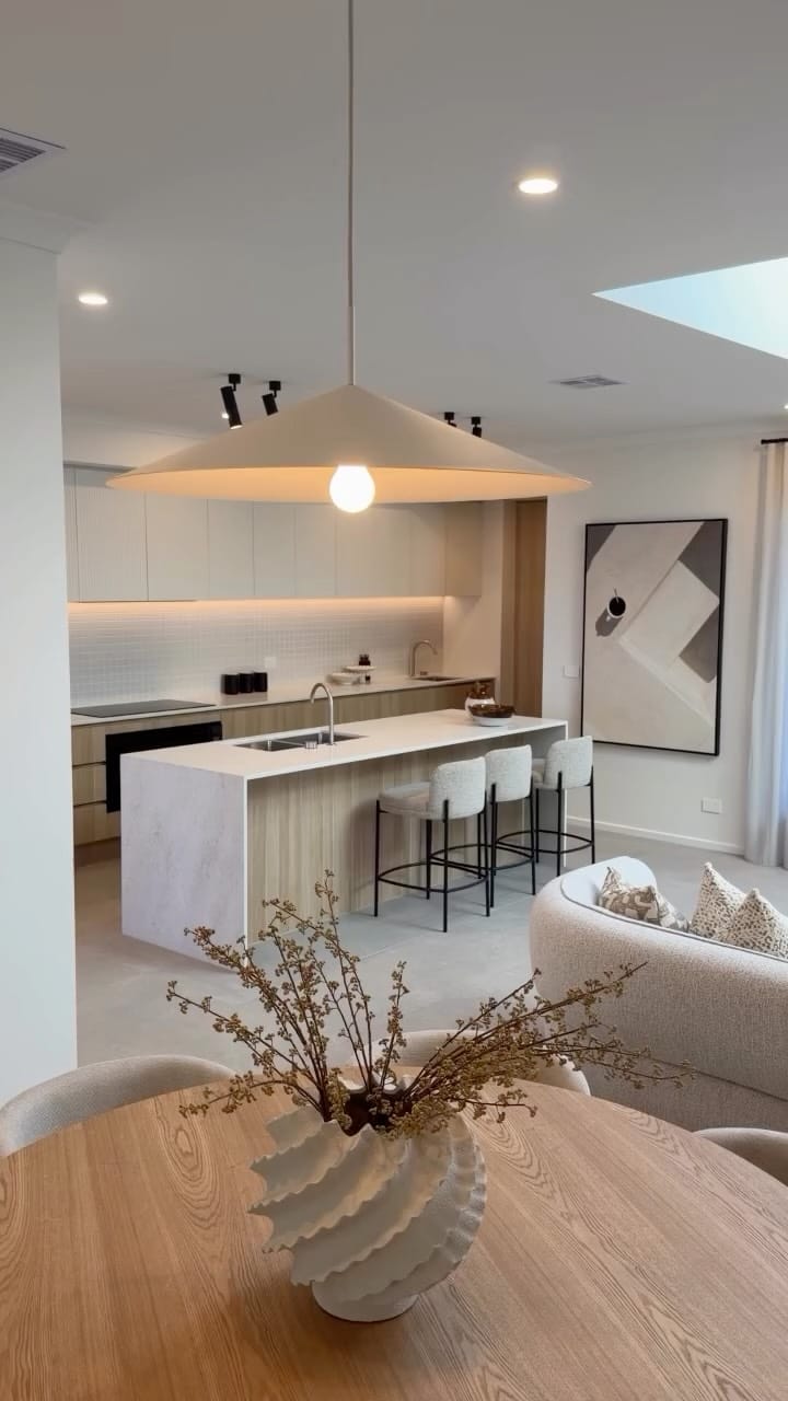 Post 6 by Simonds Homes on Instagram (video)