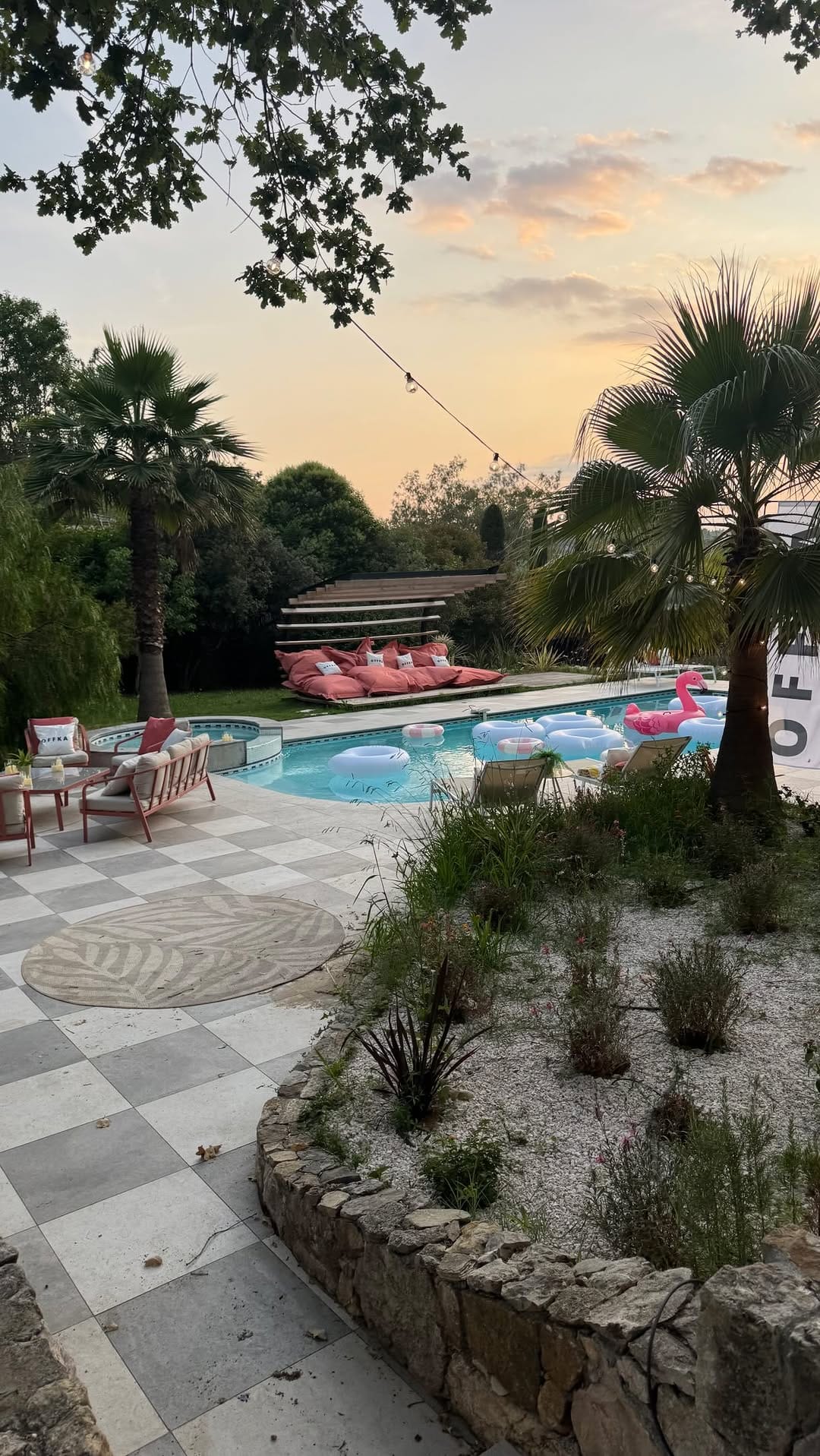 Post 4 by Cynthia BLIN on Instagram (video)